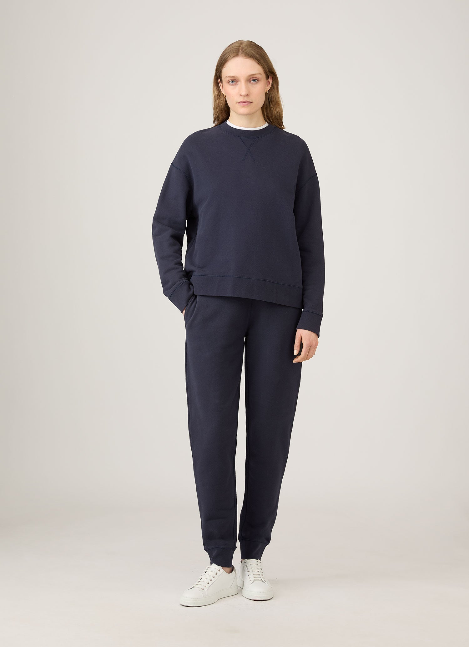 SUNSPEL  WOMEN’S COTTON LOOPBACK Women's Relaxed Loopback Sweatshirt in Navy | Sunspel