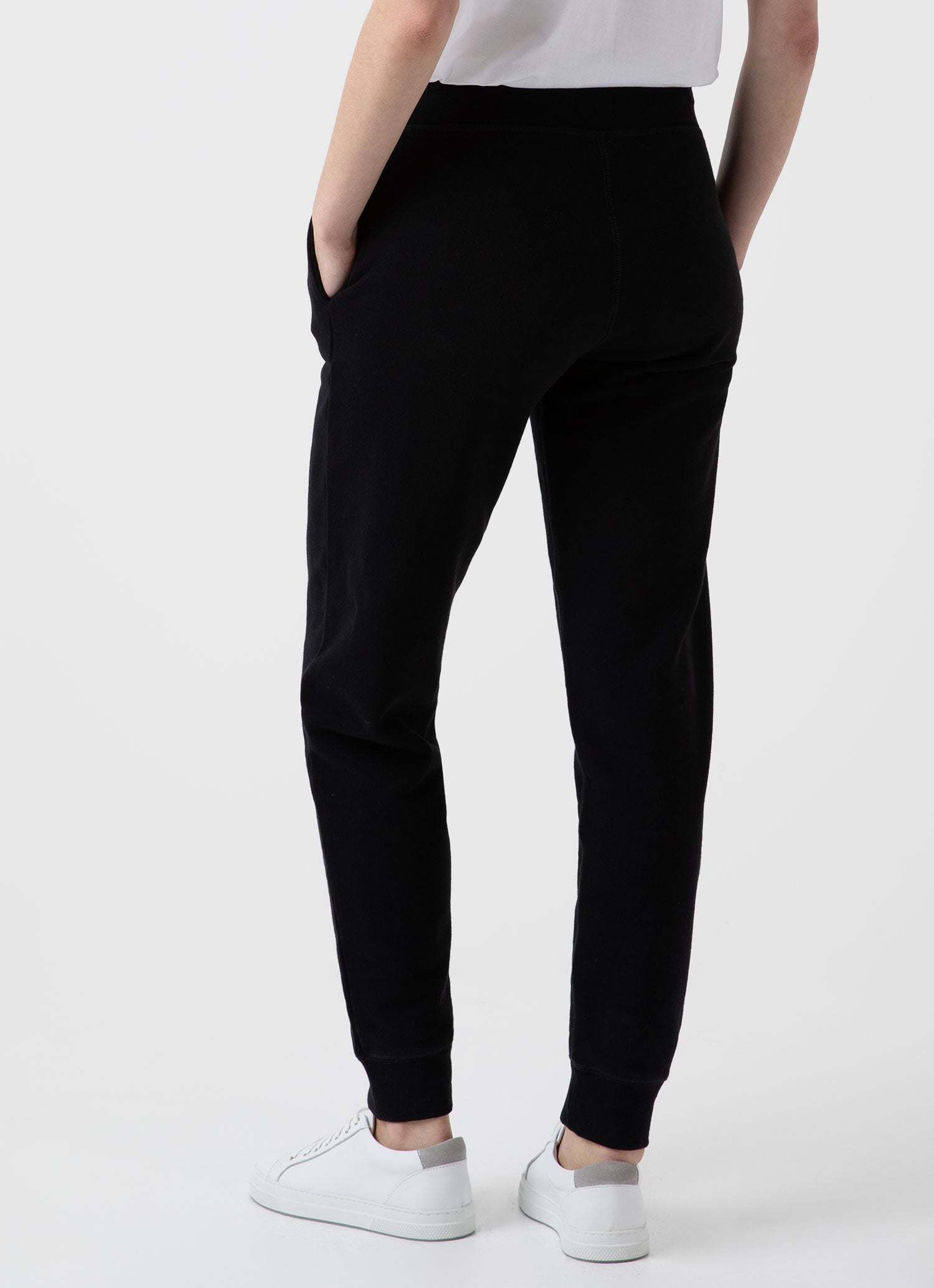 Women's Relaxed Loopback Sweatpants in Black | Sunspel