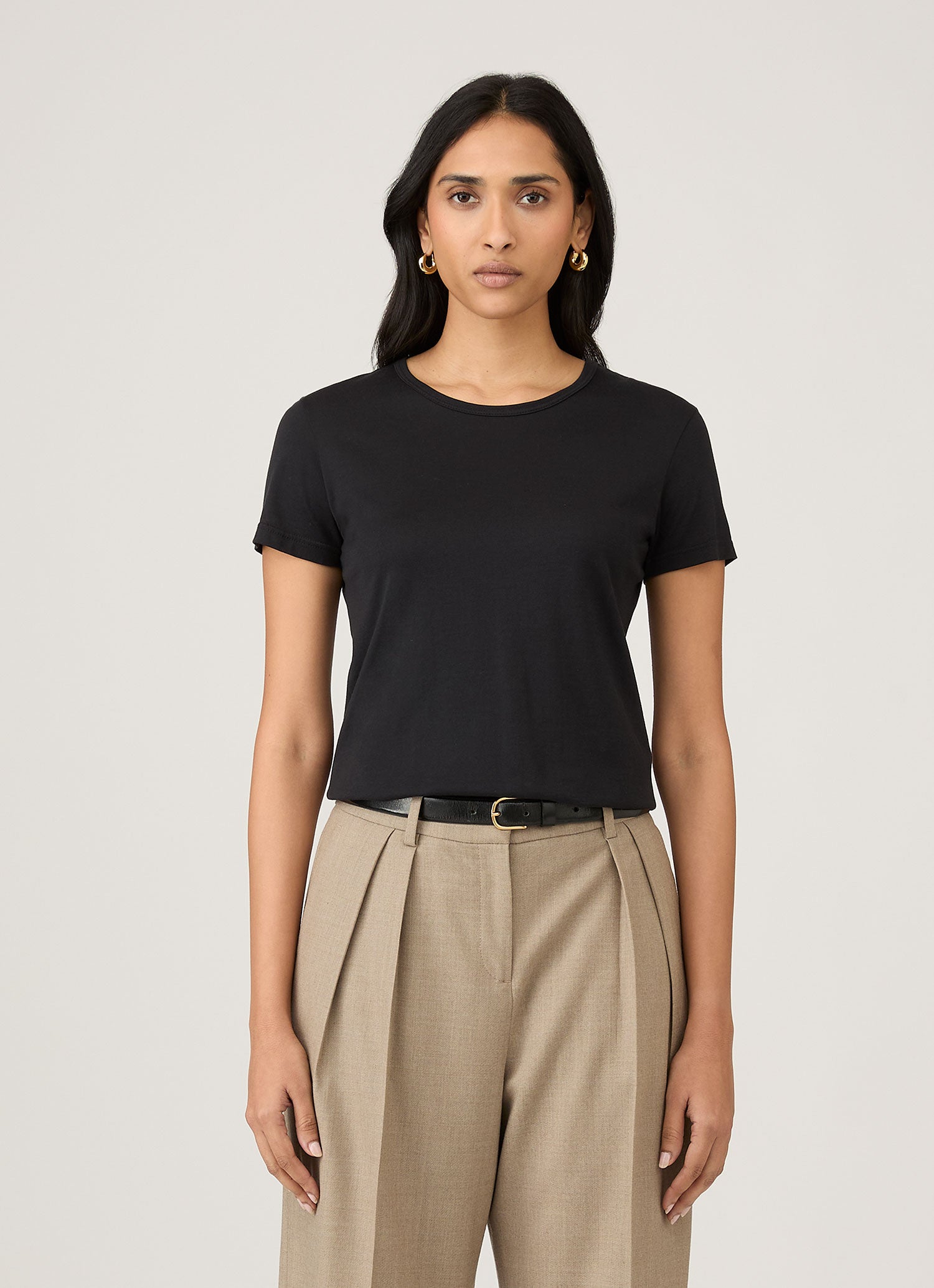 Women's Classic T-shirt in Black | Sunspel