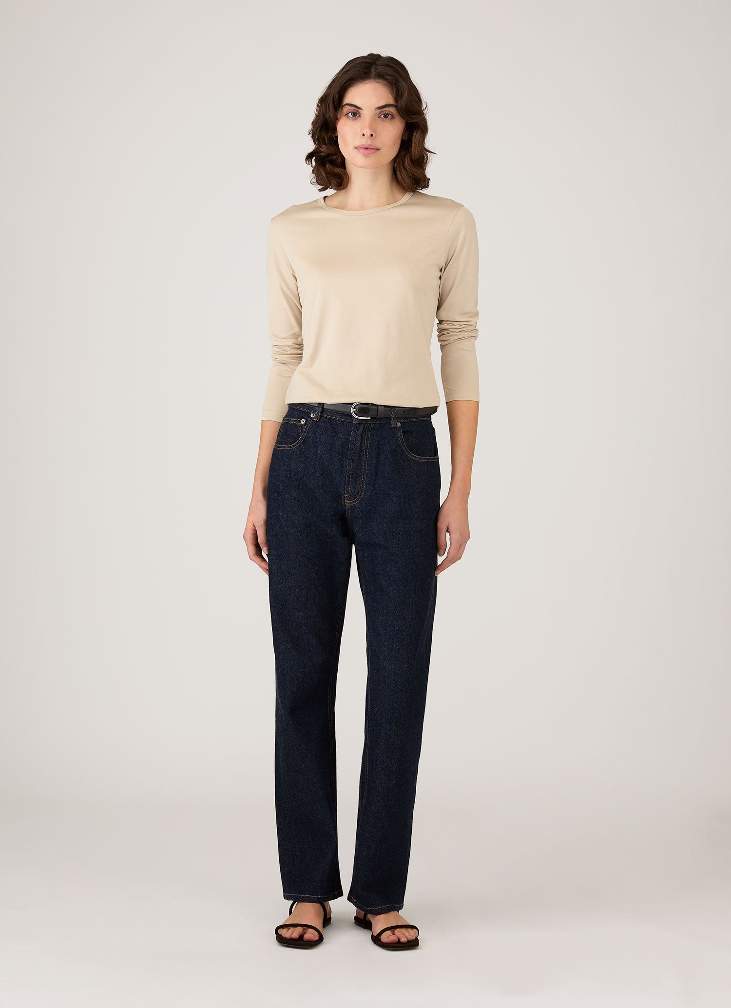 Women's Long Sleeve Classic T-shirt in Hazelwood | Sunspel