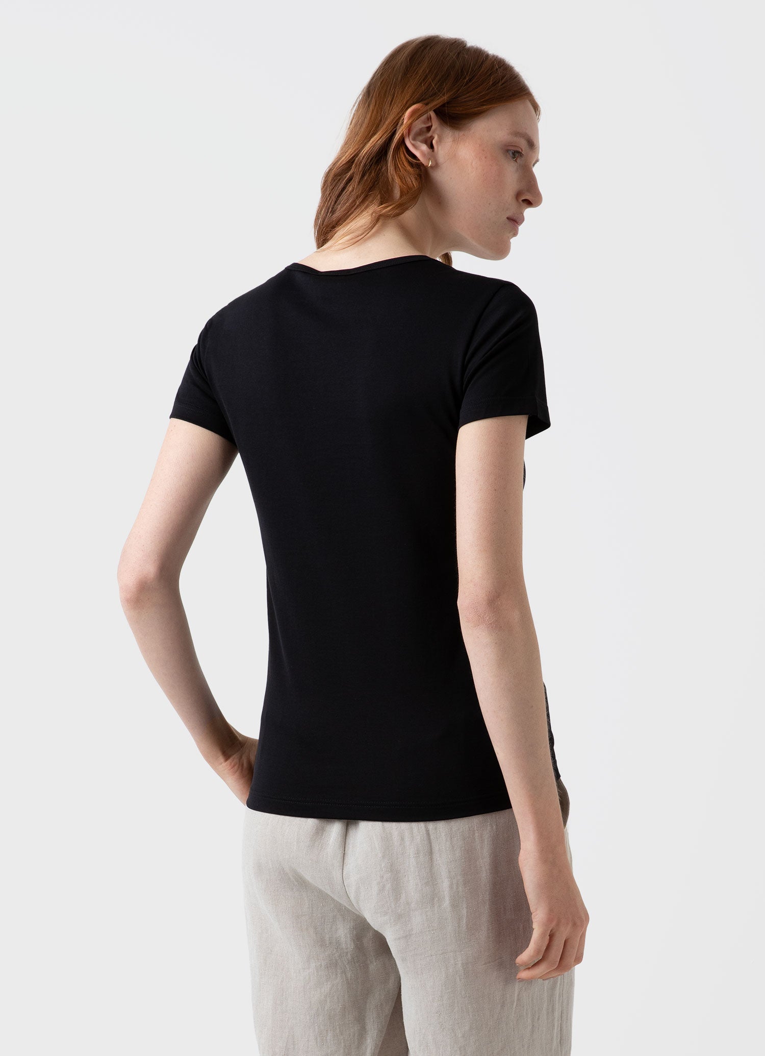 Women's Classic Scoop Neck T-shirt in Black